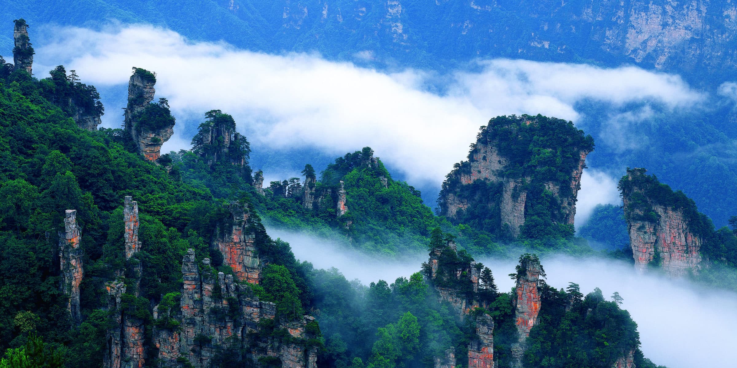 Cloud moving through Tianzi Mountain